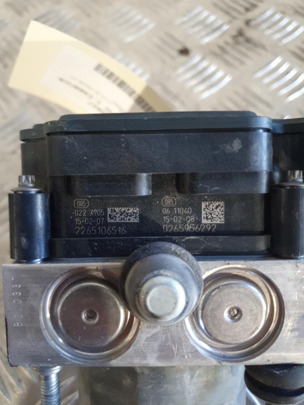 Bloc ABS (freins anti-blocage) OPEL CORSA E Essence - 1