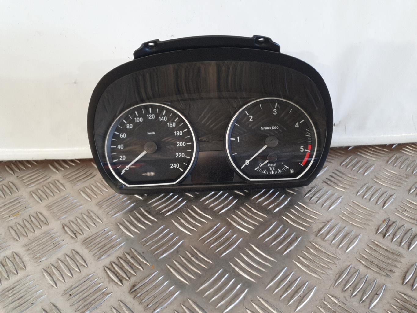 Compteur BMW SERIE 1 E81 Diesel - 1