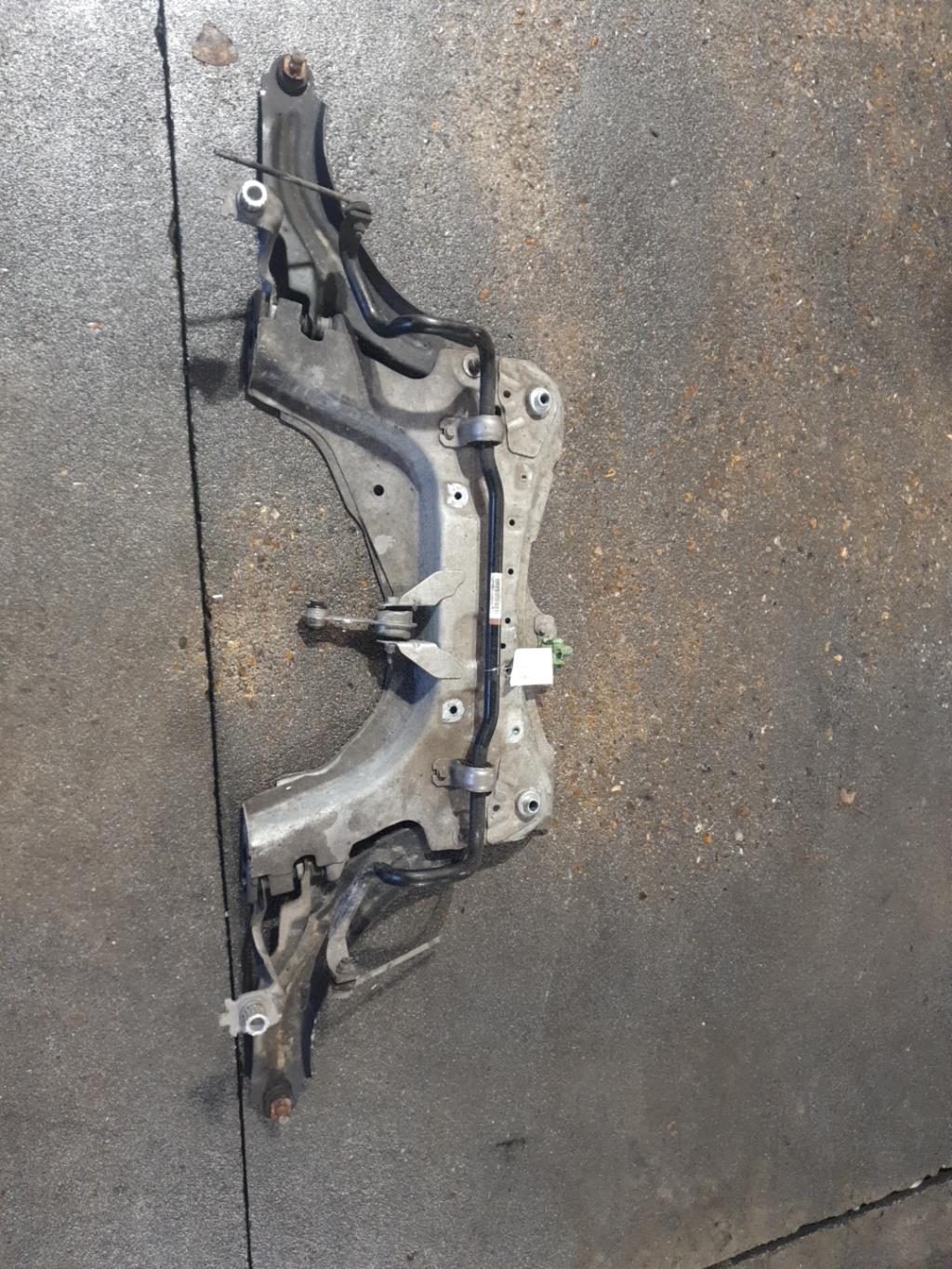 Berceau avant RENAULT CLIO 4 PHASE 2 Essence - 1