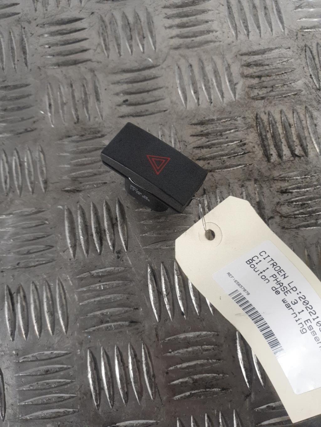 Bouton de warning CITROEN C1 1 PHASE 3 Essence - 1