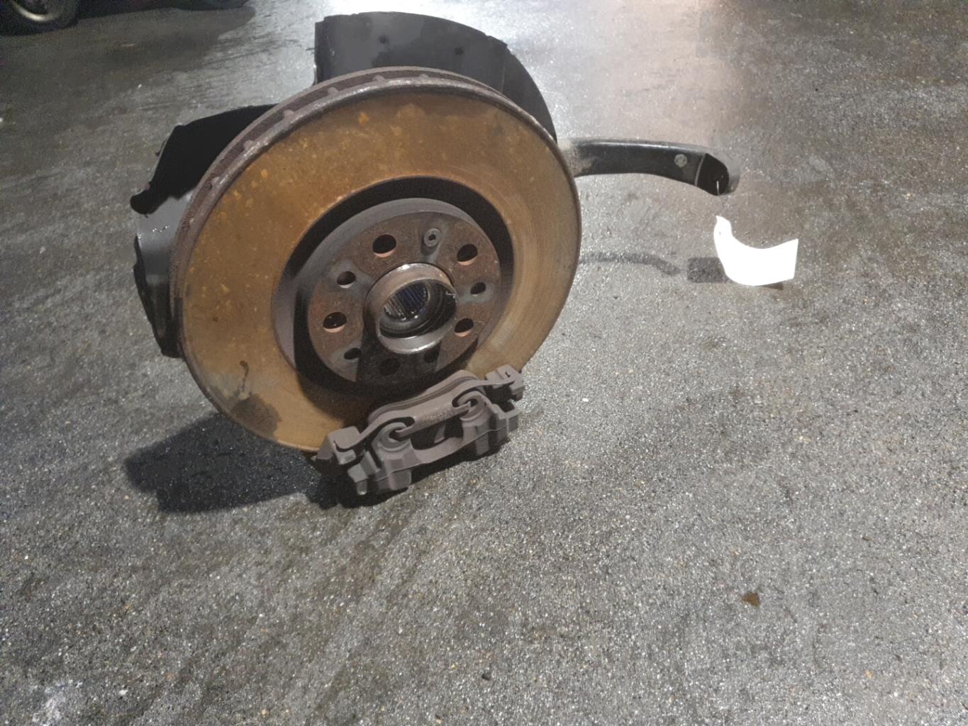 Moyeu avant droit ALFA ROMEO 159 BREAK Diesel - 1
