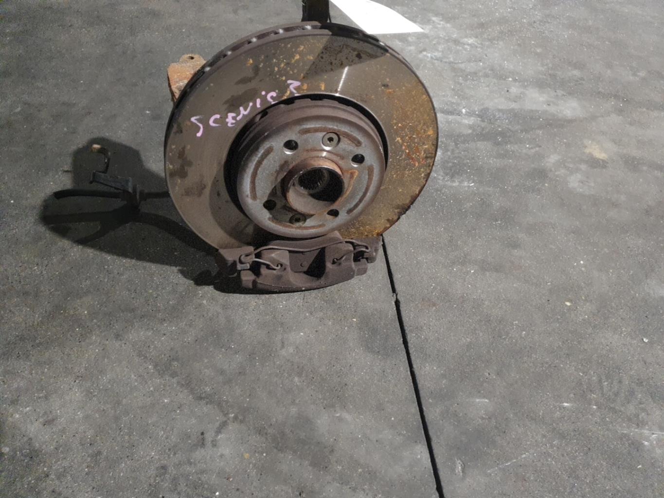 Moyeu avant gauche RENAULT SCENIC 2 PHASE 1 Diesel - 1