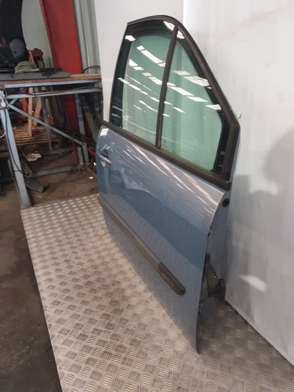 Porte avant droit RENAULT SCENIC 2 PHASE 1 Diesel - 1