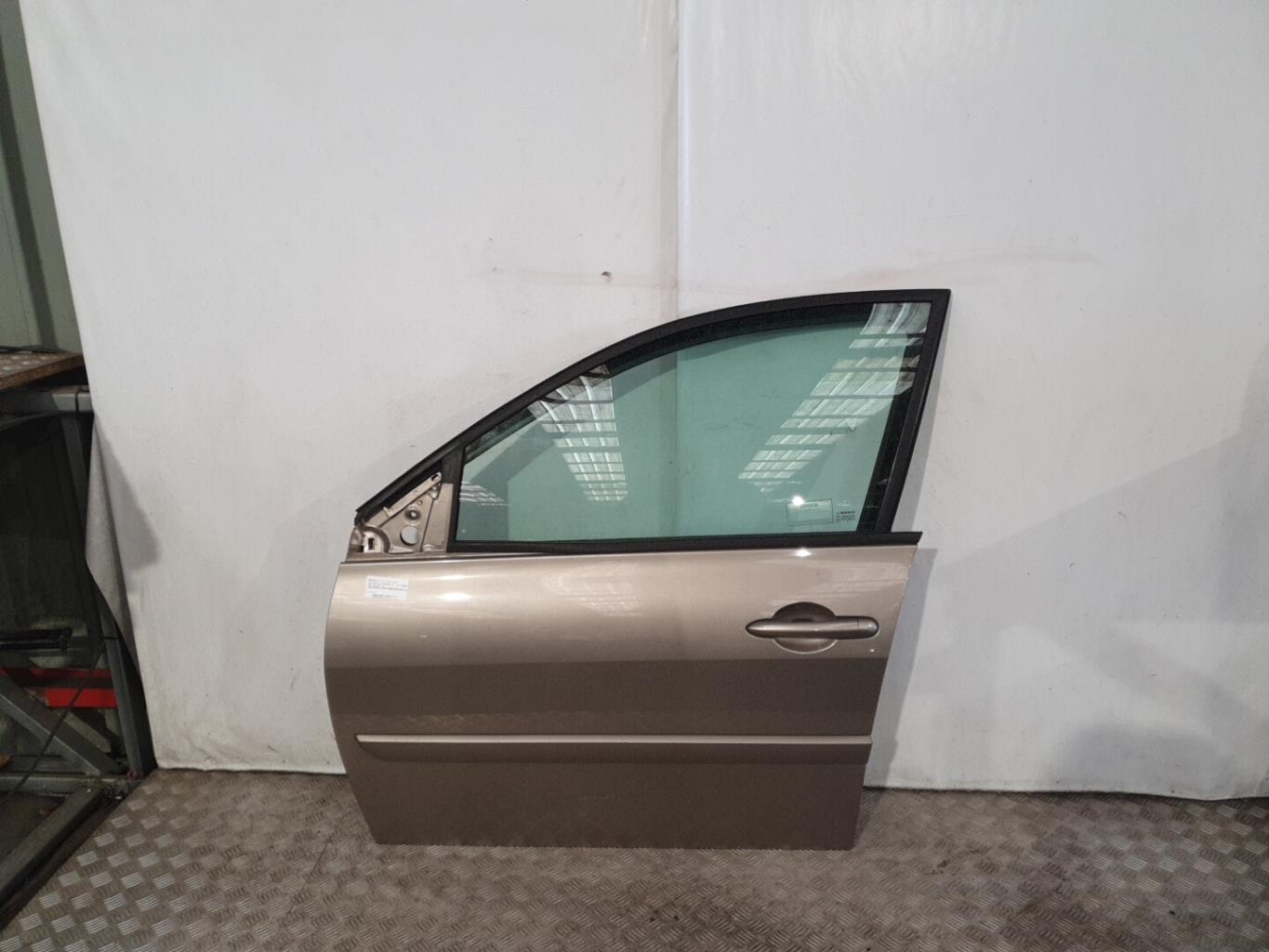 Porte avant gauche RENAULT MEGANE 2 PHASE 2 Essence - 1