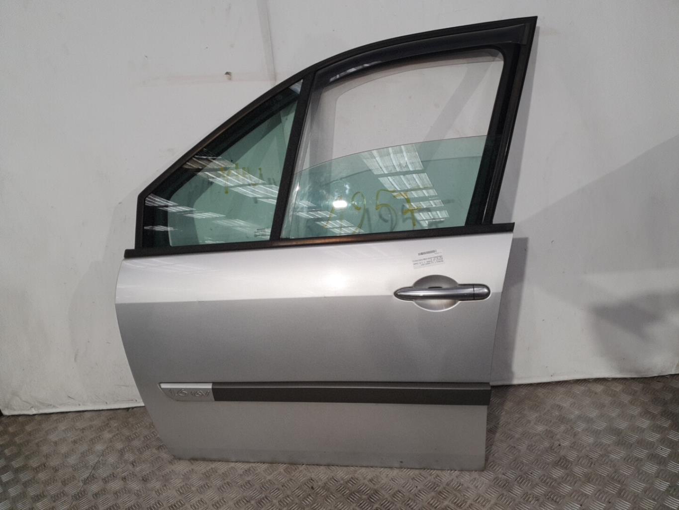 Porte avant gauche RENAULT SCENIC 2 PHASE 1 Essence - 1