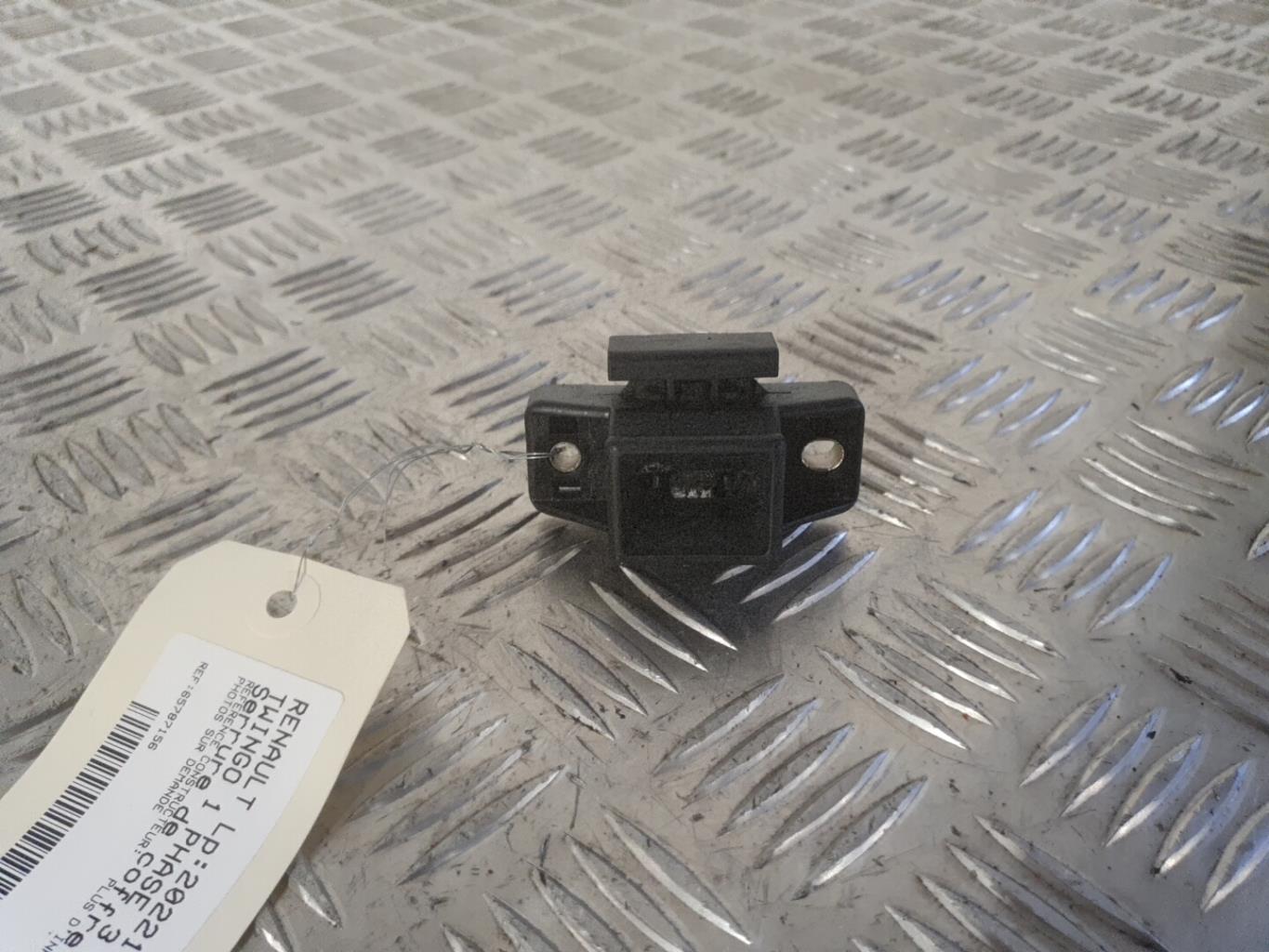 Serrure de coffre RENAULT TWINGO 1 PHASE 3 Essence - 1