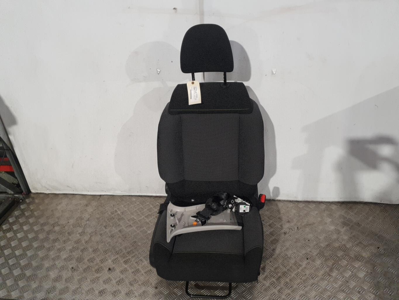 Siege avant droit CITROEN C3 3 PHASE 1 Diesel - 1