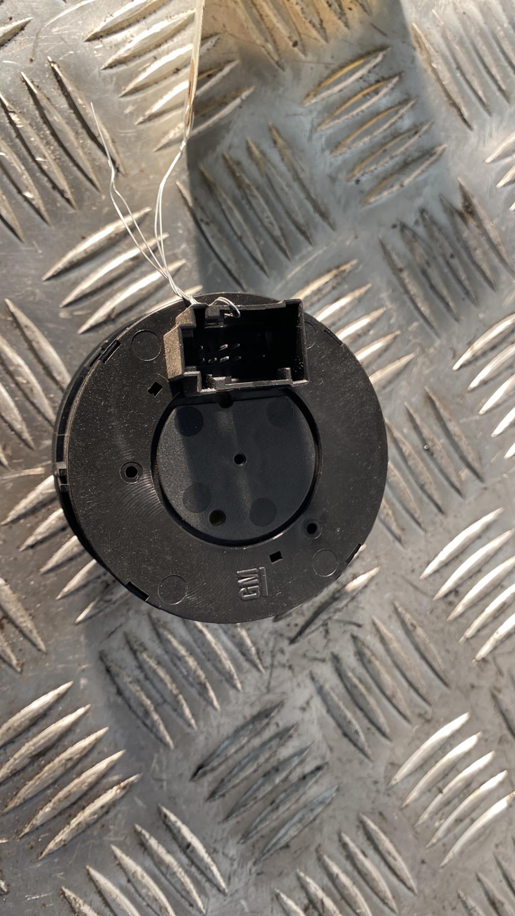 Commande de phare OPEL CORSA D PHASE 1 Diesel - 1
