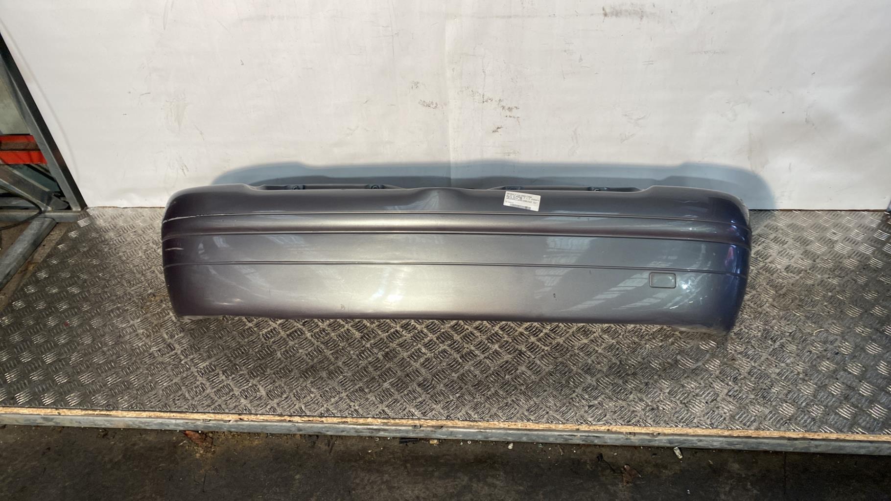 Pare choc arriere RENAULT CLIO 2 PHASE 2 Essence - 1
