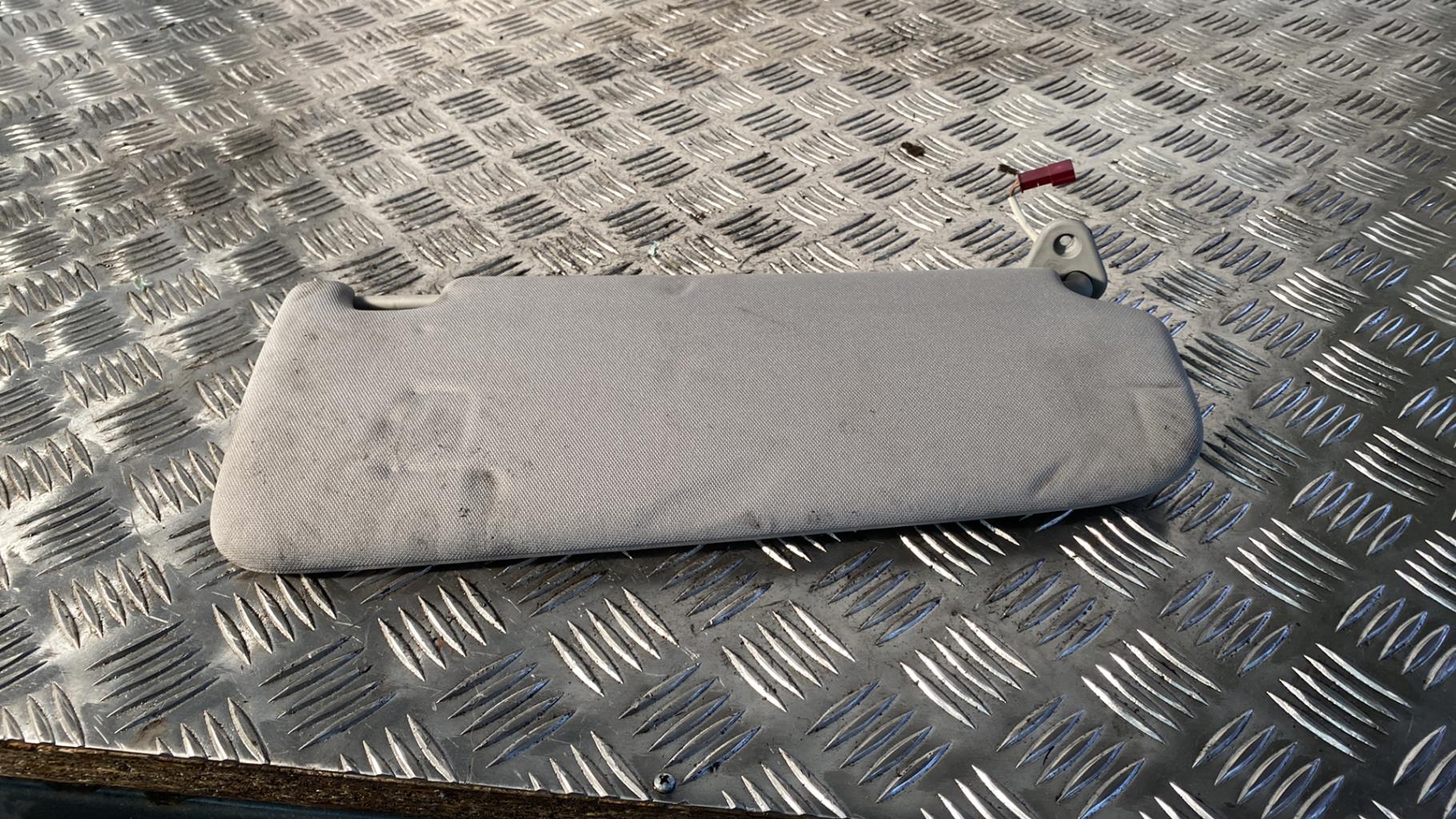 Pare soleil gauche BMW SERIE 3 E90 PHASE 1 Diesel - 1