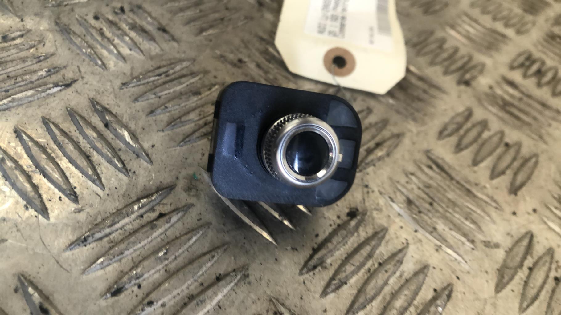Commande retroviseurs AUDI Q5 1 SQ5 PHASE 2 Diesel - 1