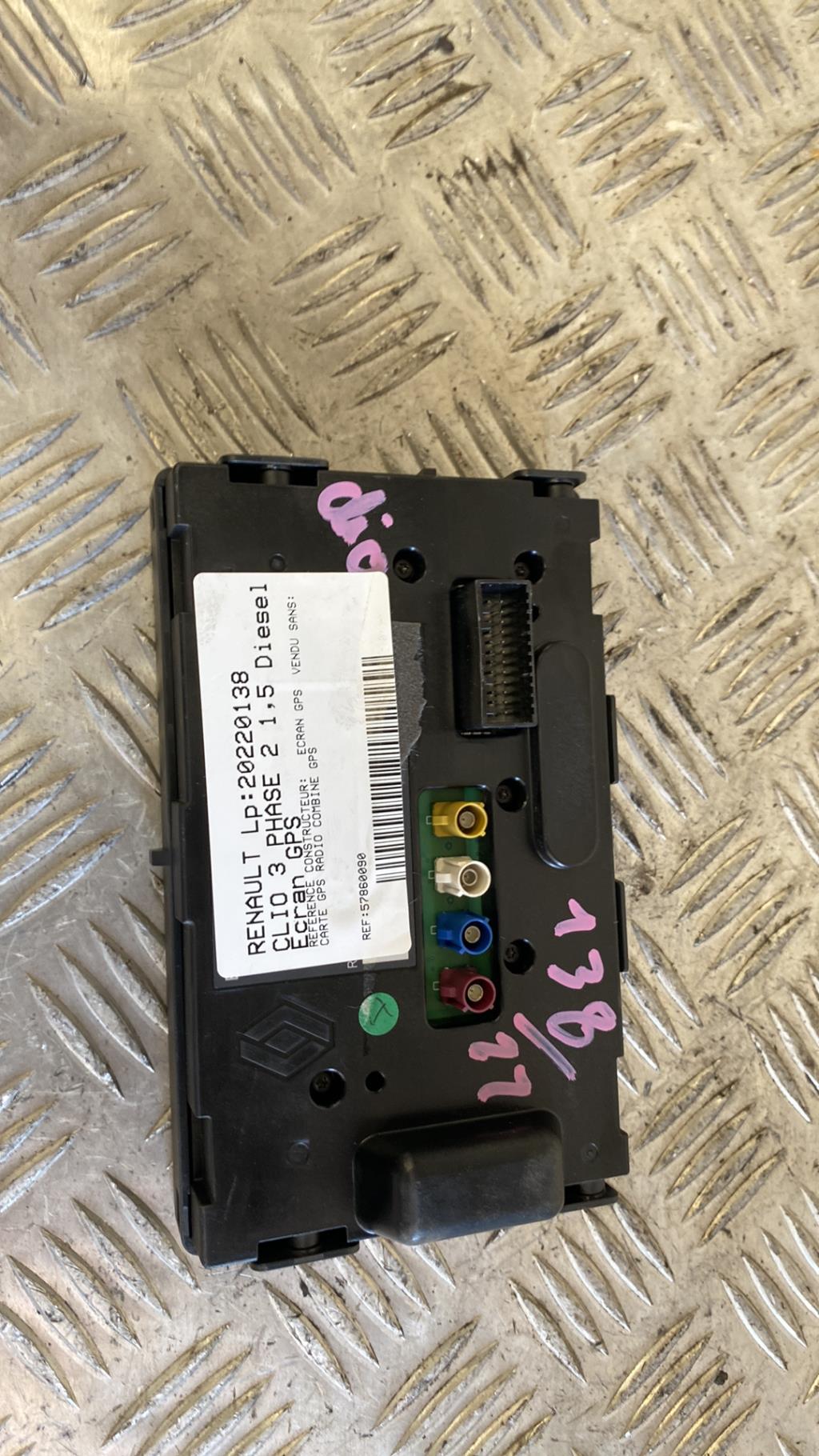Ecran GPS RENAULT CLIO 3 PHASE 2 Diesel - 1