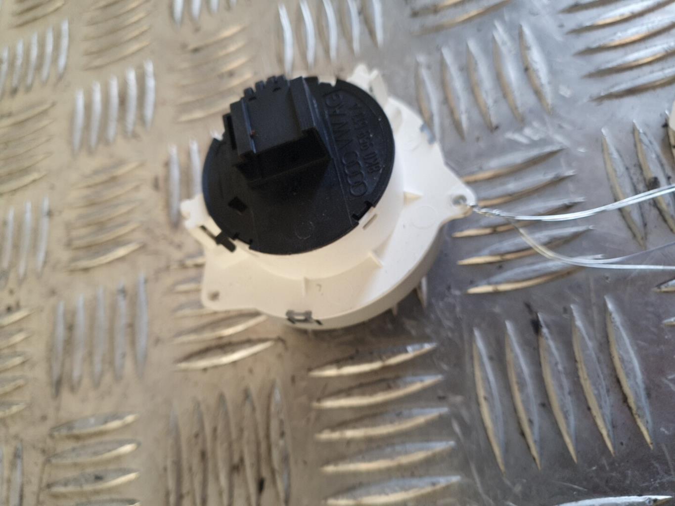 Interrupteur de capote AUDI Q5 1 SQ5 PHASE 2 Diesel - 1