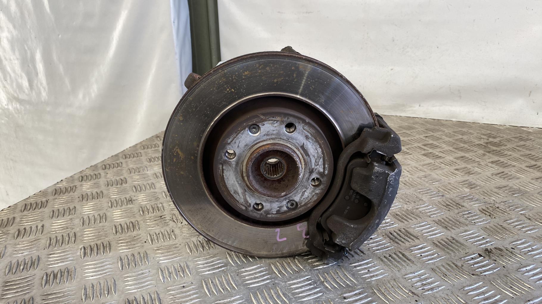 Moyeu avant droit CITROEN C3 2 PHASE 2 Essence - 1