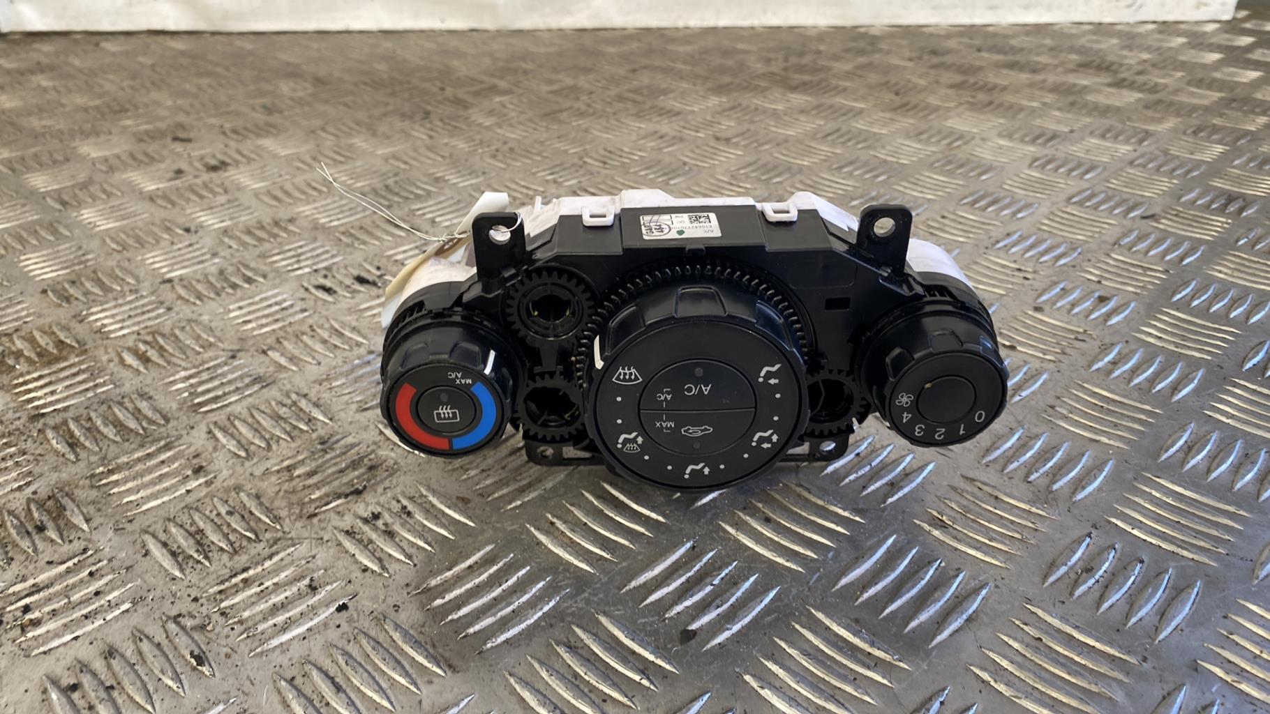 Commande chauffage FORD FIESTA 6 PHASE 1 Diesel - 1