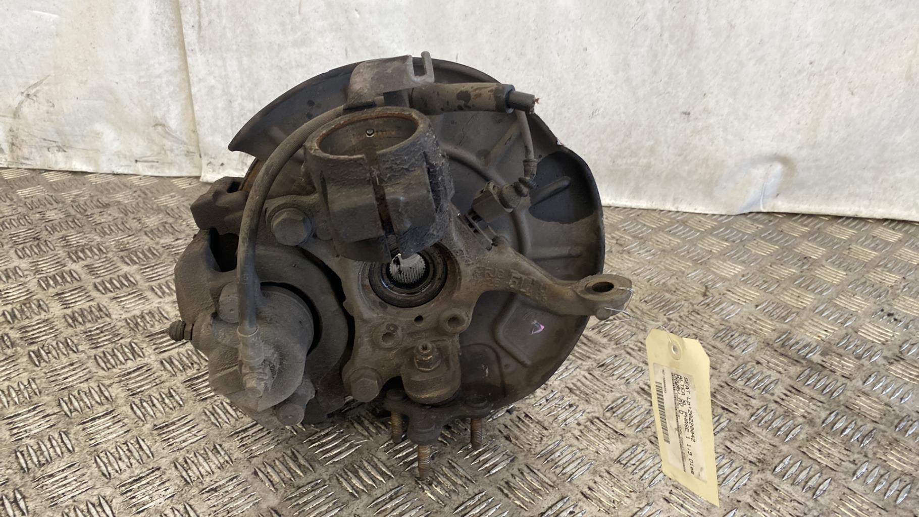 Moyeu avant droit SEAT ALTEA XL PHASE 1 Diesel - 1