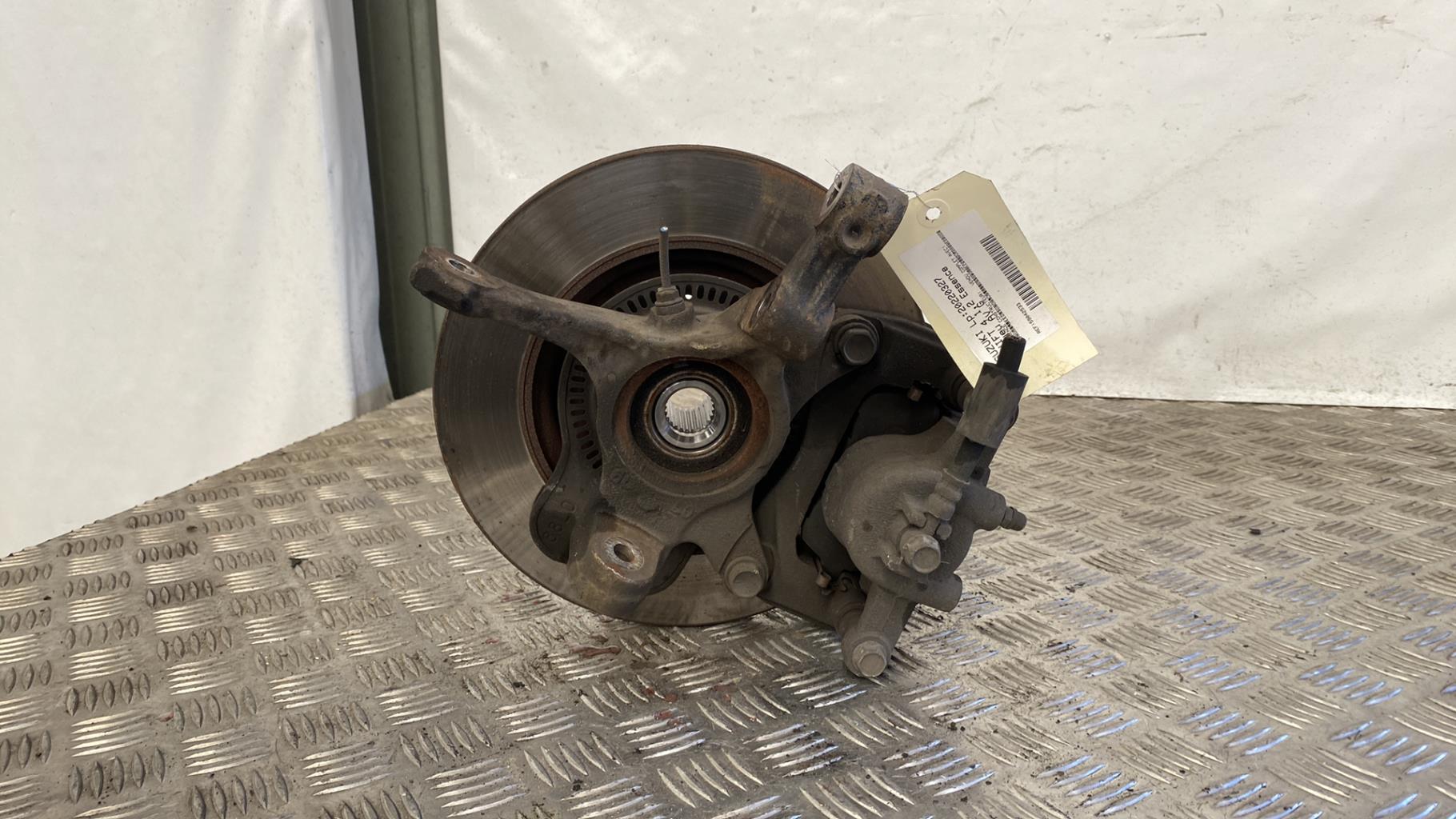 Moyeu avant gauche SUZUKI SWIFT 4 Essence - 1