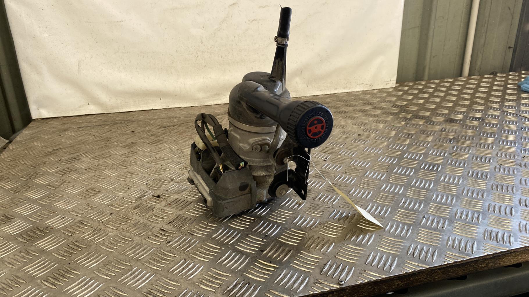 Pompe de direction PEUGEOT RCZ PHASE 2 COUPE Diesel - 1