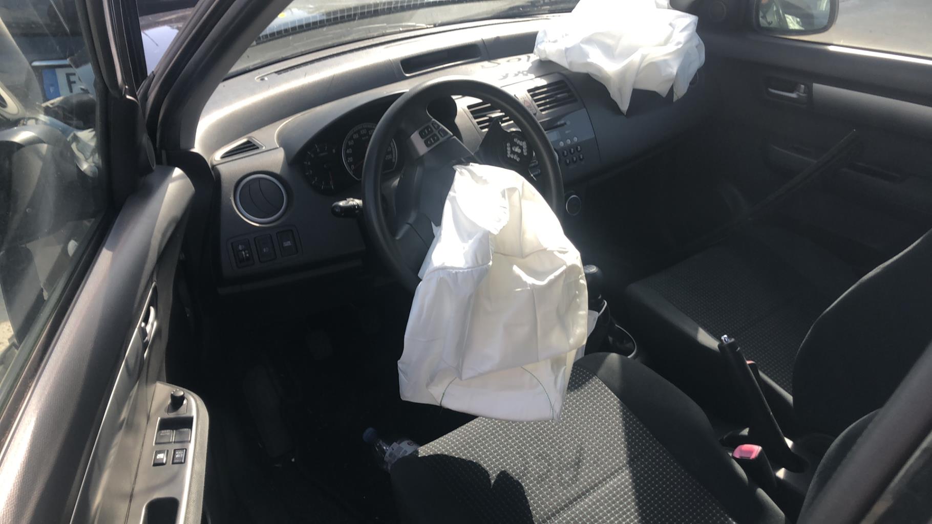 Commande retroviseurs SUZUKI SWIFT 3 Essence - 1