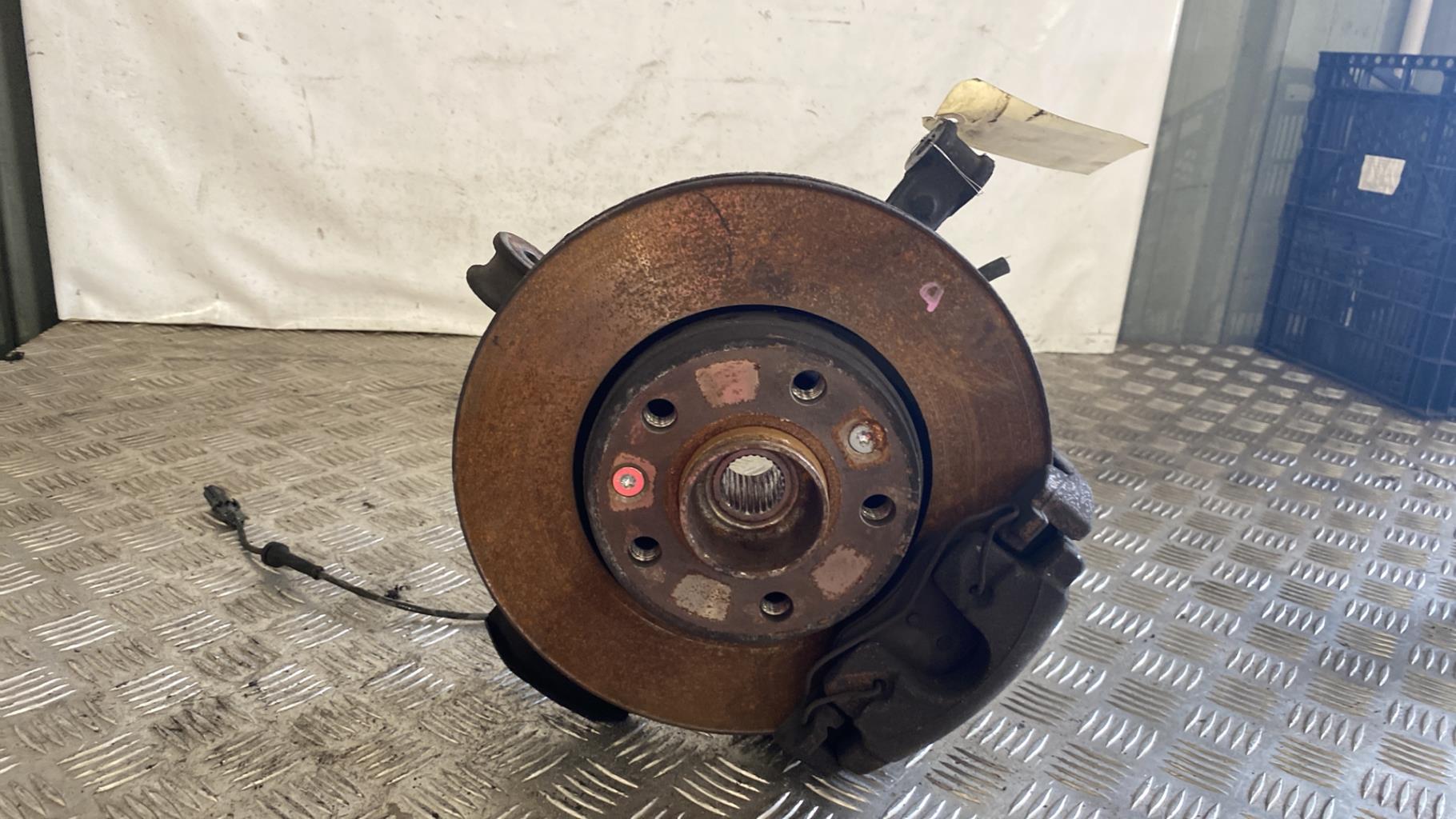 Moyeu avant droit RENAULT LAGUNA 3 PHASE 1 BREAK Diesel - 1