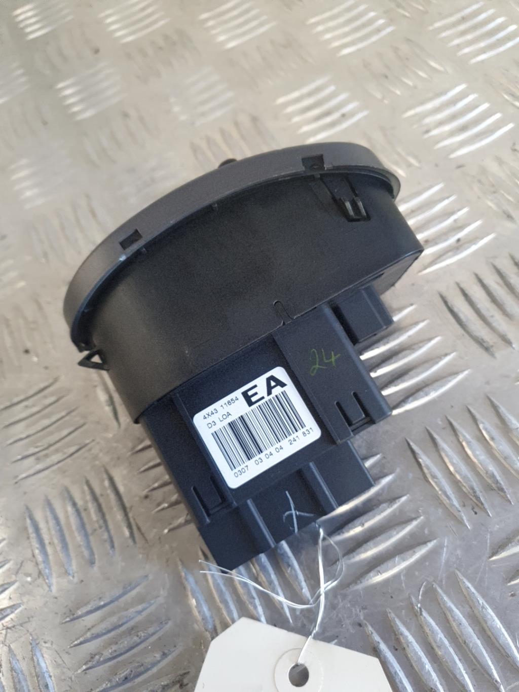 Commande de phare JAGUAR X-TYPE PHASE 1 BREAK Diesel - 1