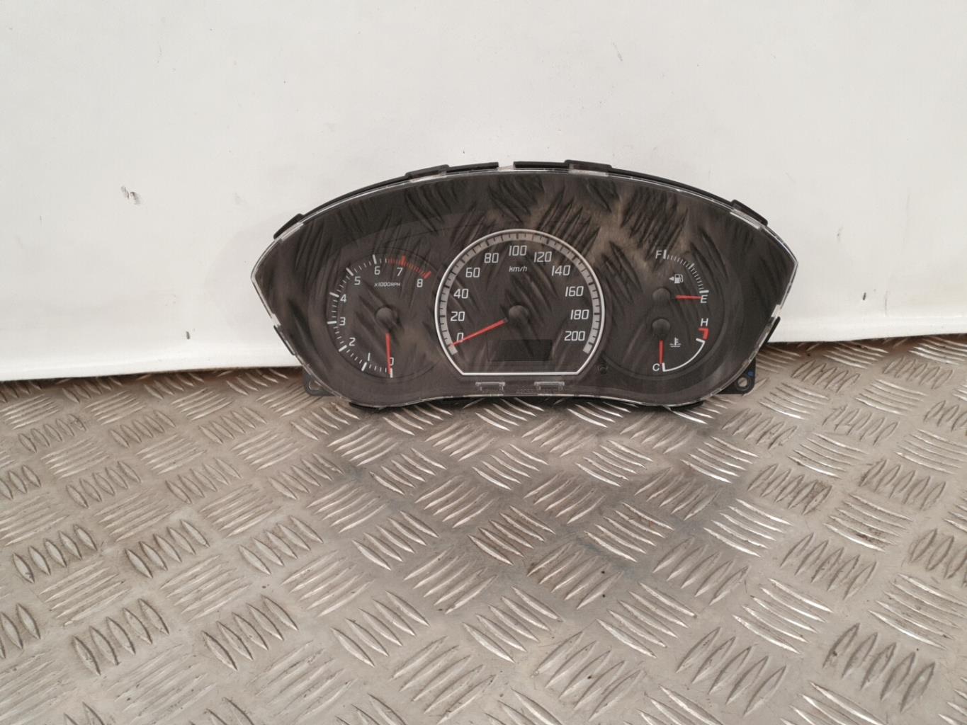 Compteur SUZUKI SWIFT 3 Essence - 1