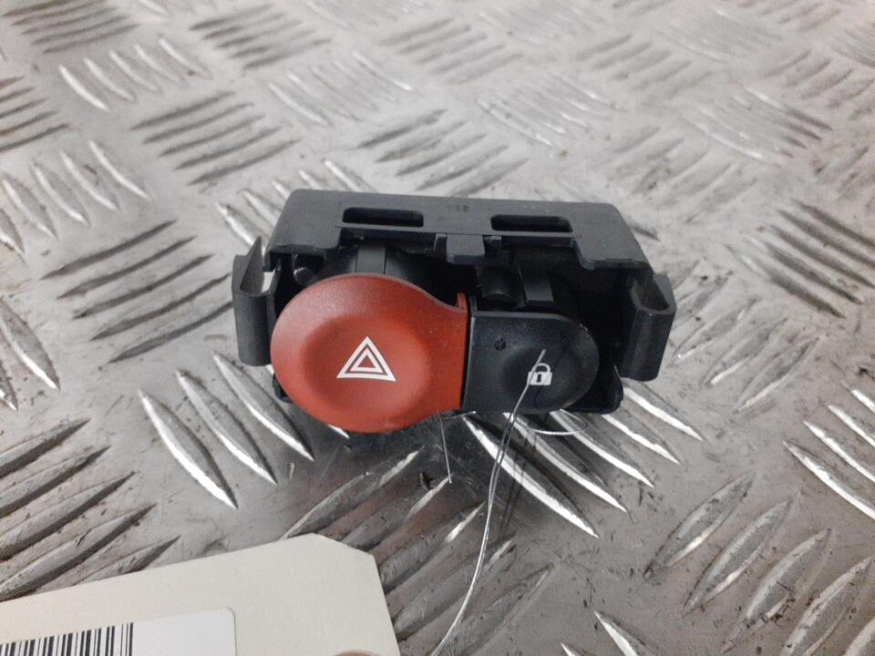 Bouton de warning RENAULT CLIO 3 PHASE 2 Diesel - 1