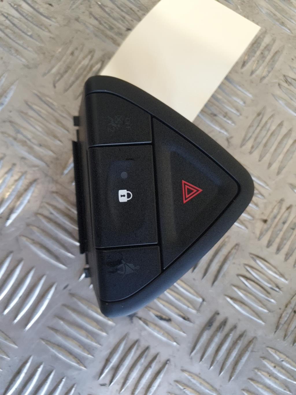 Bouton de warning RENAULT KOLEOS 1 PHASE 3 Diesel - 1