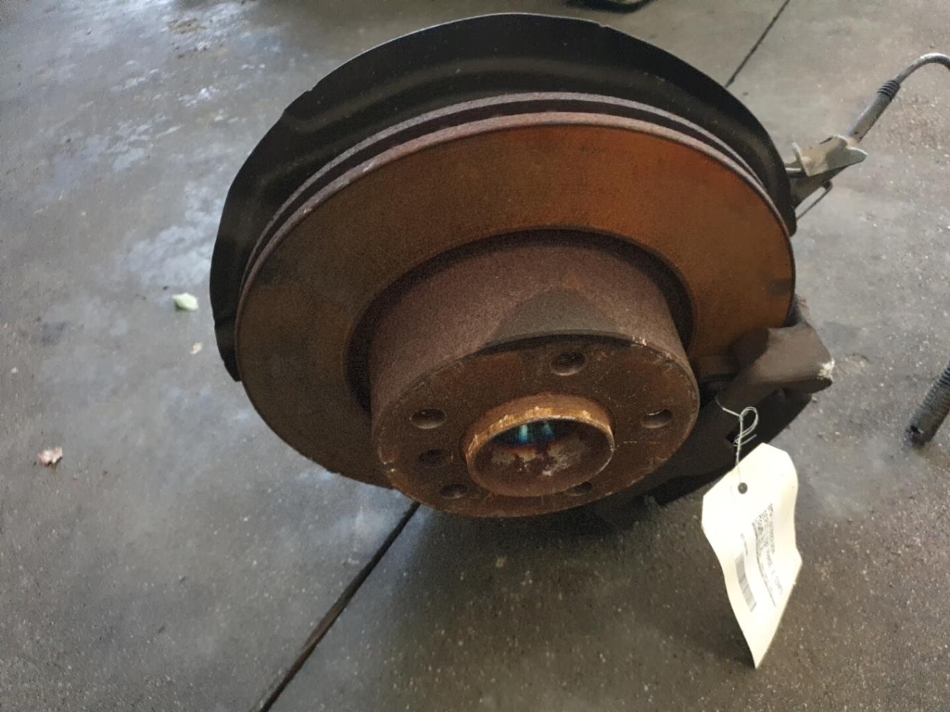 Moyeu avant gauche BMW SERIE 1 E87 PHASE 2 Diesel - 1