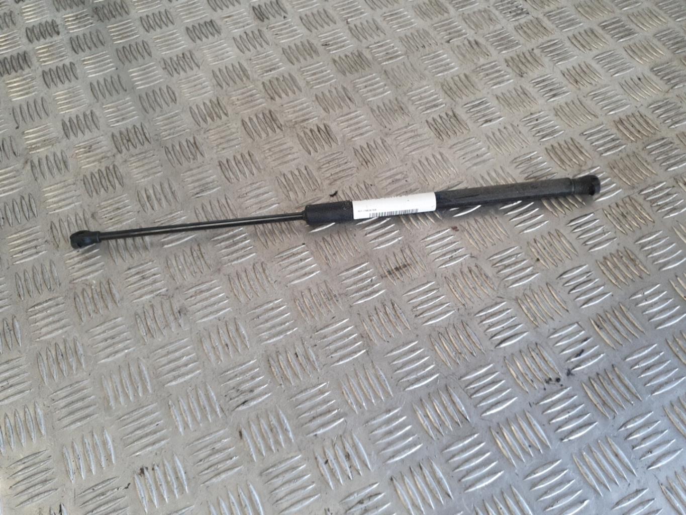 Verin de coffre droit RENAULT CLIO 5 PHASE 1 Essence/Hybride - 1