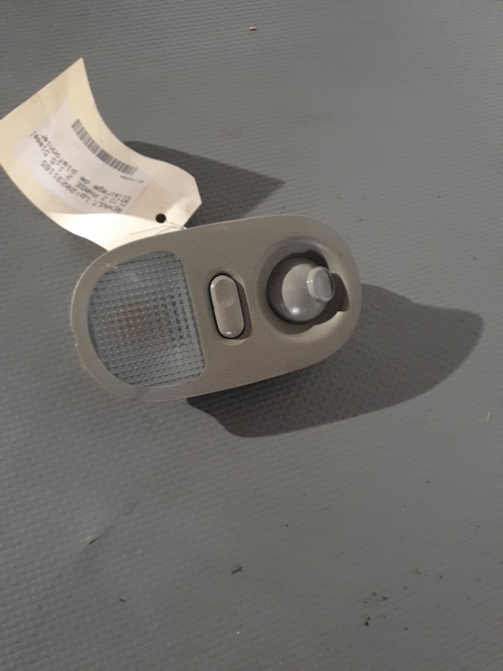 Eclairage de plafonnier RENAULT CLIO 2 PHASE 2 Diesel - 1