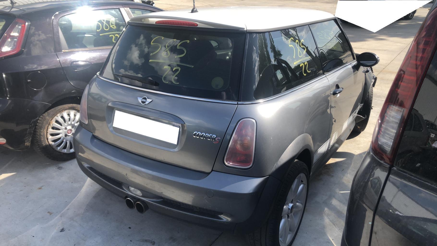 Pare boue avant gauche MINI MINI 1 R50/R53 PHASE 1 Essence - 1