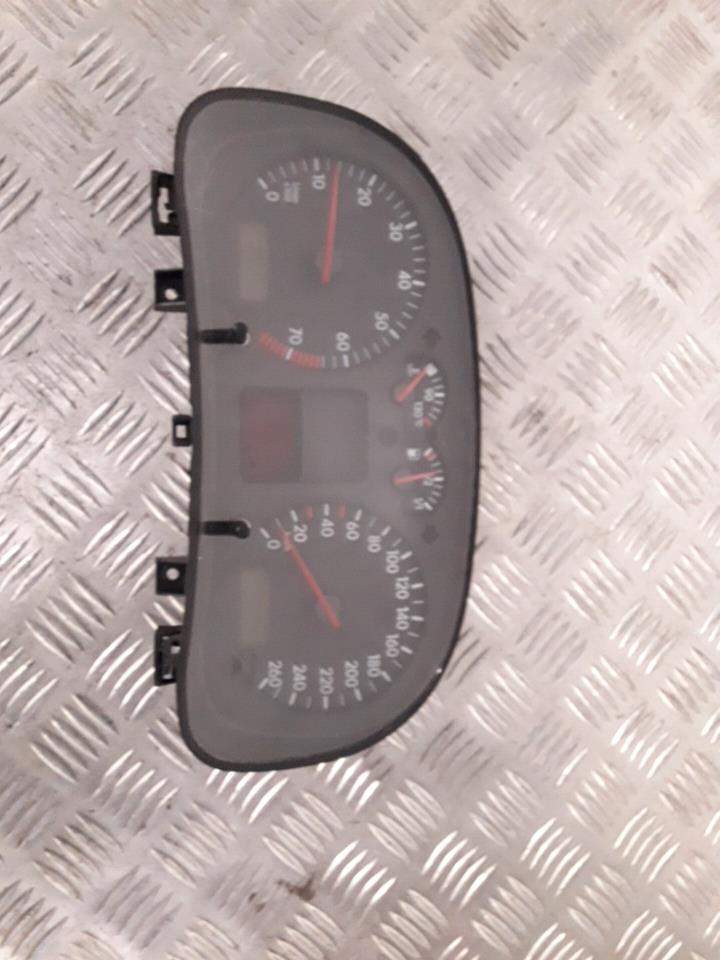 Compteur VOLKSWAGEN GOLF 4 Essence - 1