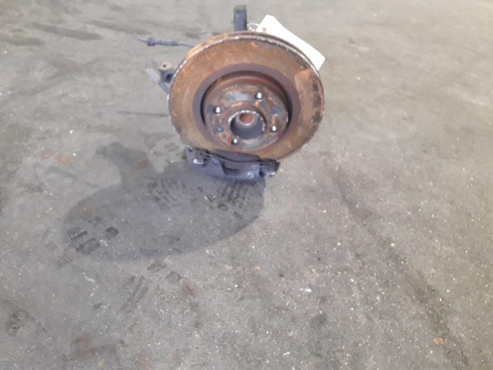 Moyeu avant gauche RENAULT CLIO 4 PHASE 1 Diesel - 1