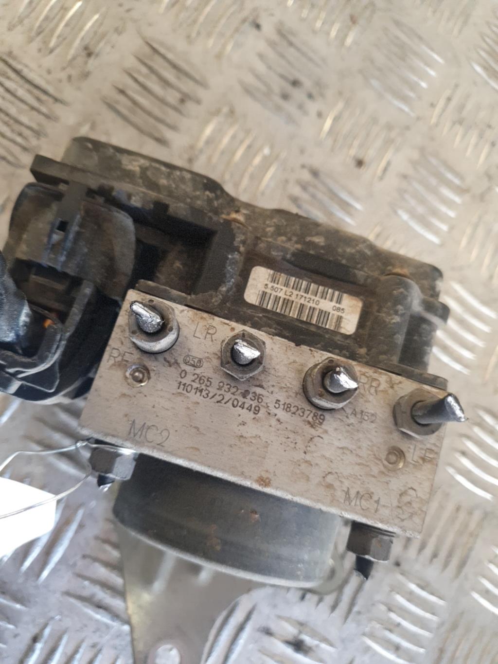 Bloc ABS (freins anti-blocage) FORD KA 2 PHASE 2 Essence - 1