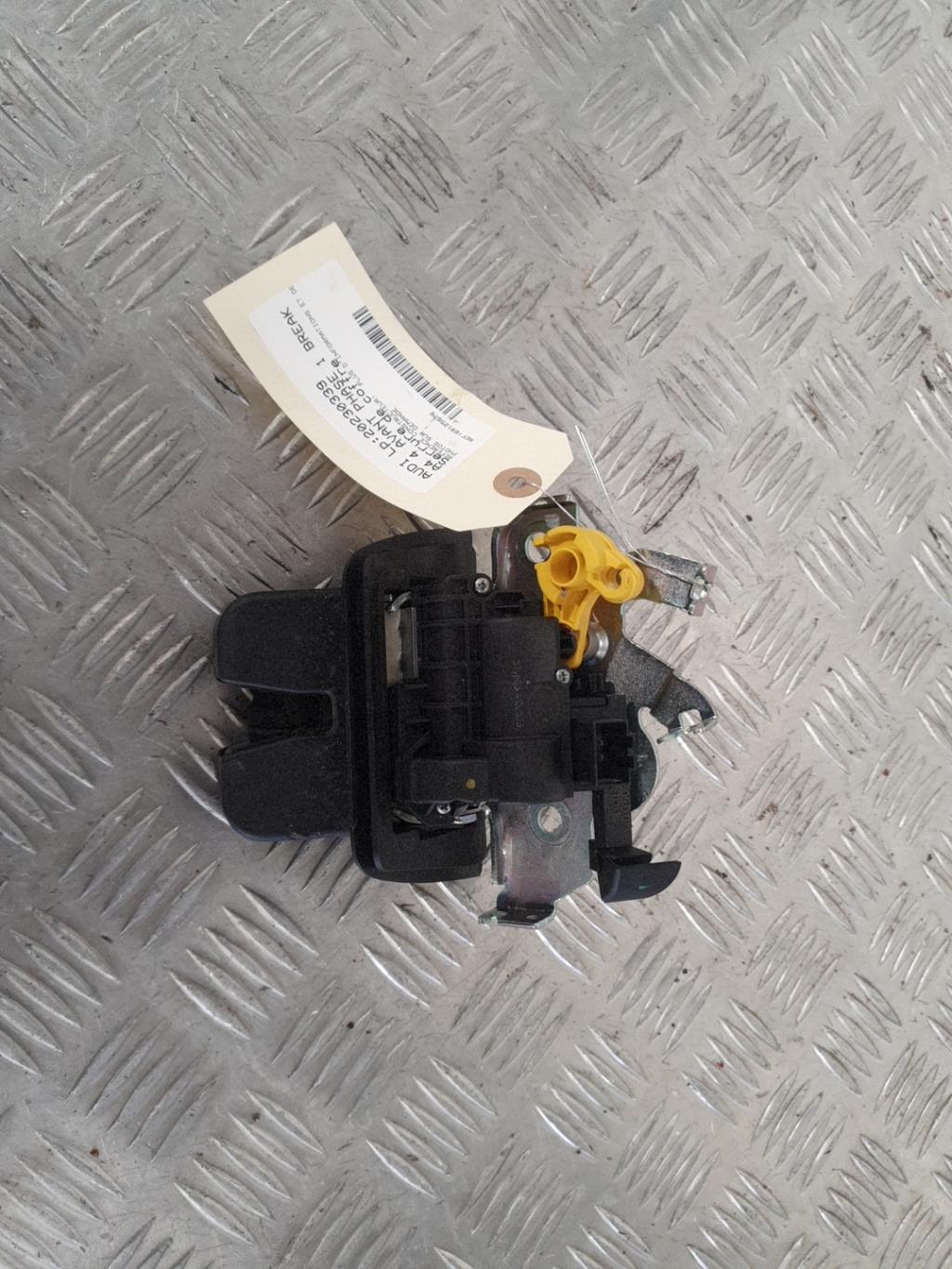 Serrure de coffre AUDI A4 4 AVANT PHASE 1 BREAK Essence - 1