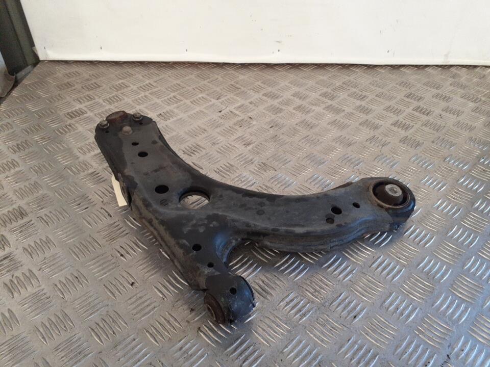 Triangle avant gauche VOLKSWAGEN GOLF 4 Essence - 1