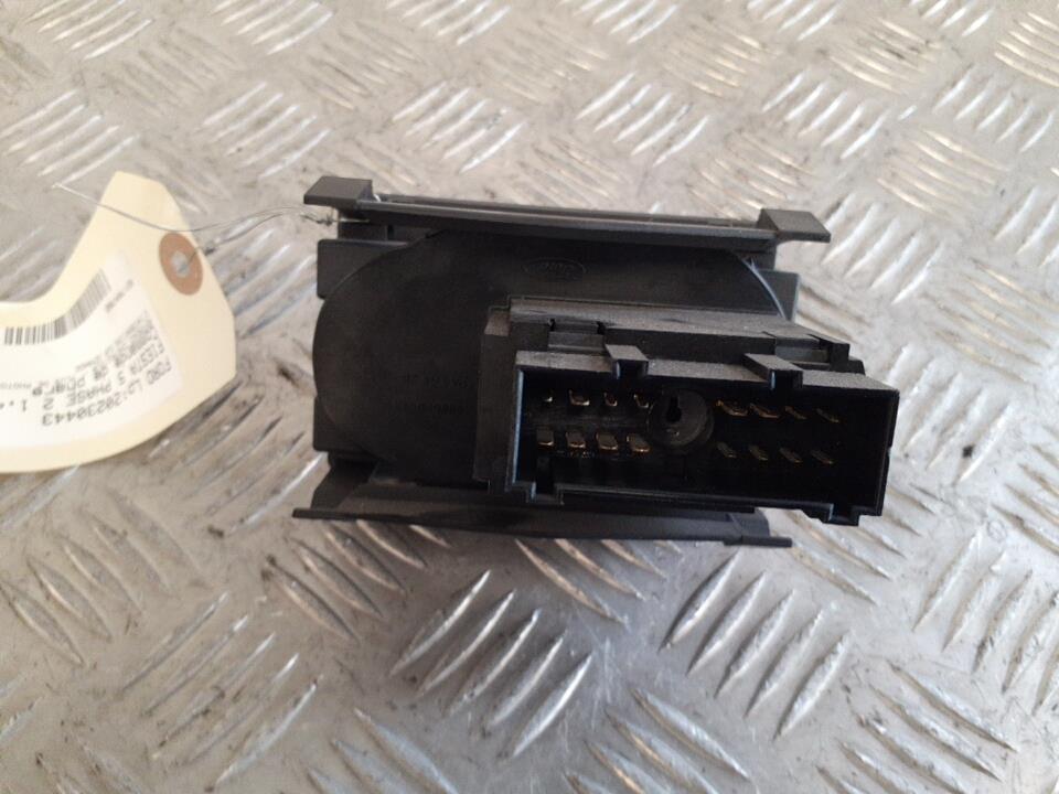 Commande de phare FORD FIESTA 5 PHASE 2 Diesel - 1