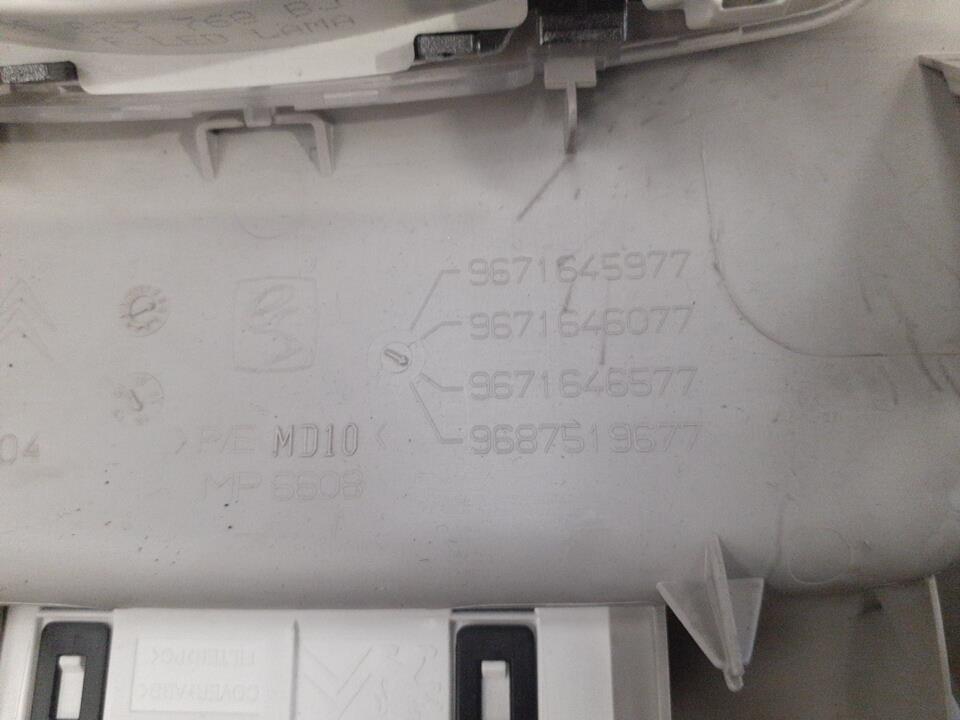 Eclairage de plafonnier CITROEN C4 2 PHASE 1 Diesel - 1