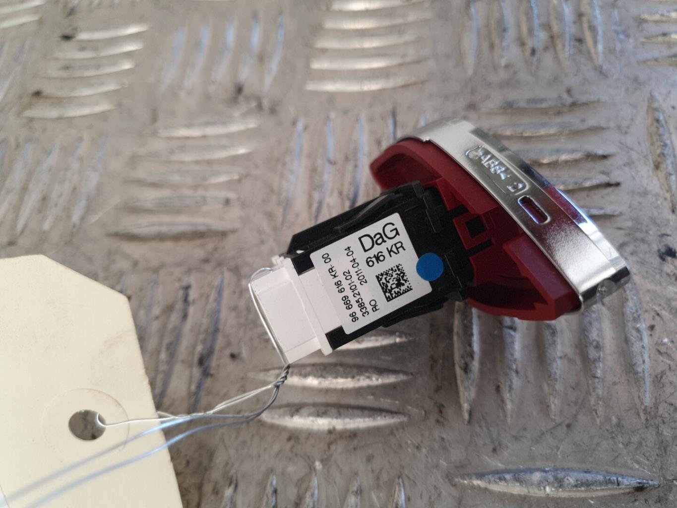 Bouton de warning CITROEN C3 2 PHASE 1 Diesel - 1