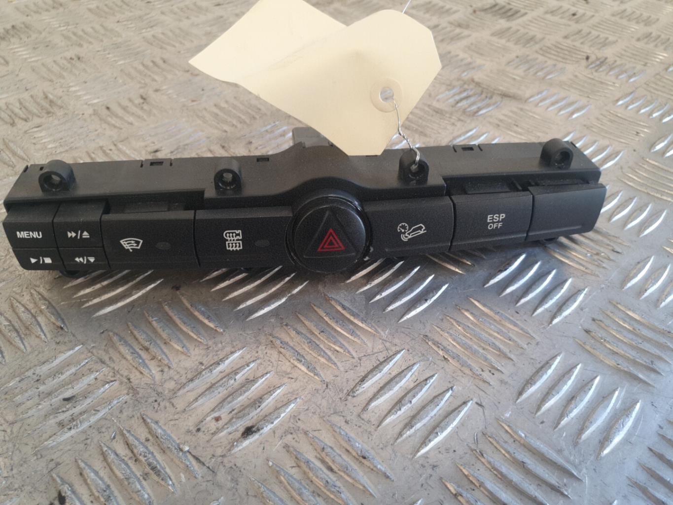 Bouton de warning SSANGYONG REXTON 1 PHASE 2 Diesel - 1