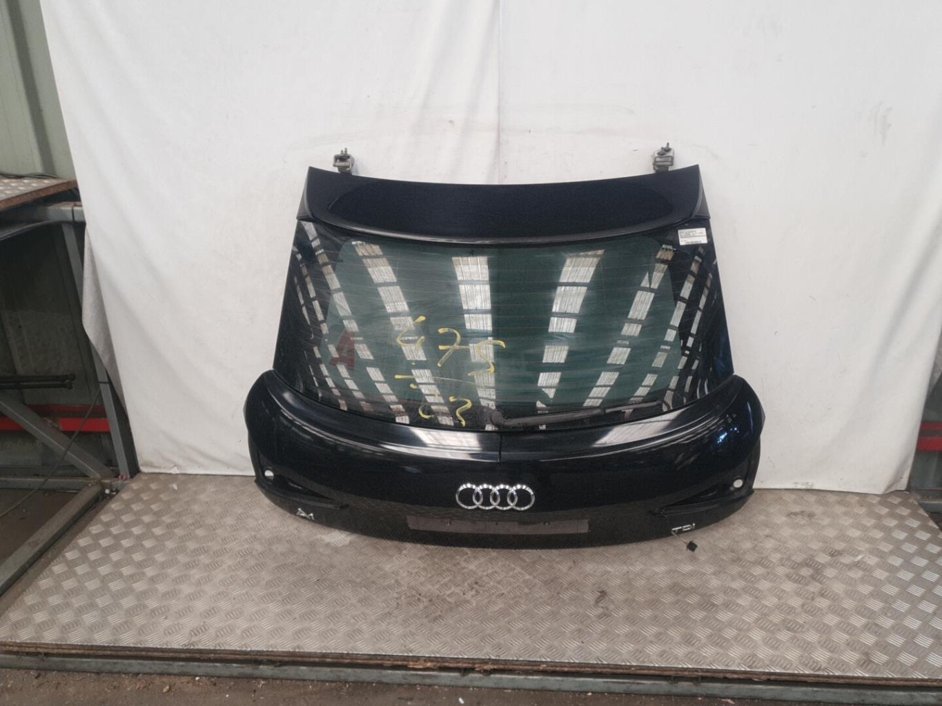 Malle/Hayon arriere AUDI A1 1 PHASE 1 Diesel - 1