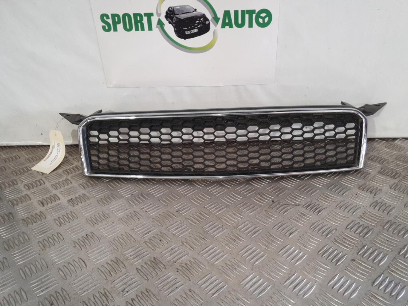 Calandre CHEVROLET AVEO 1 Essence - 1