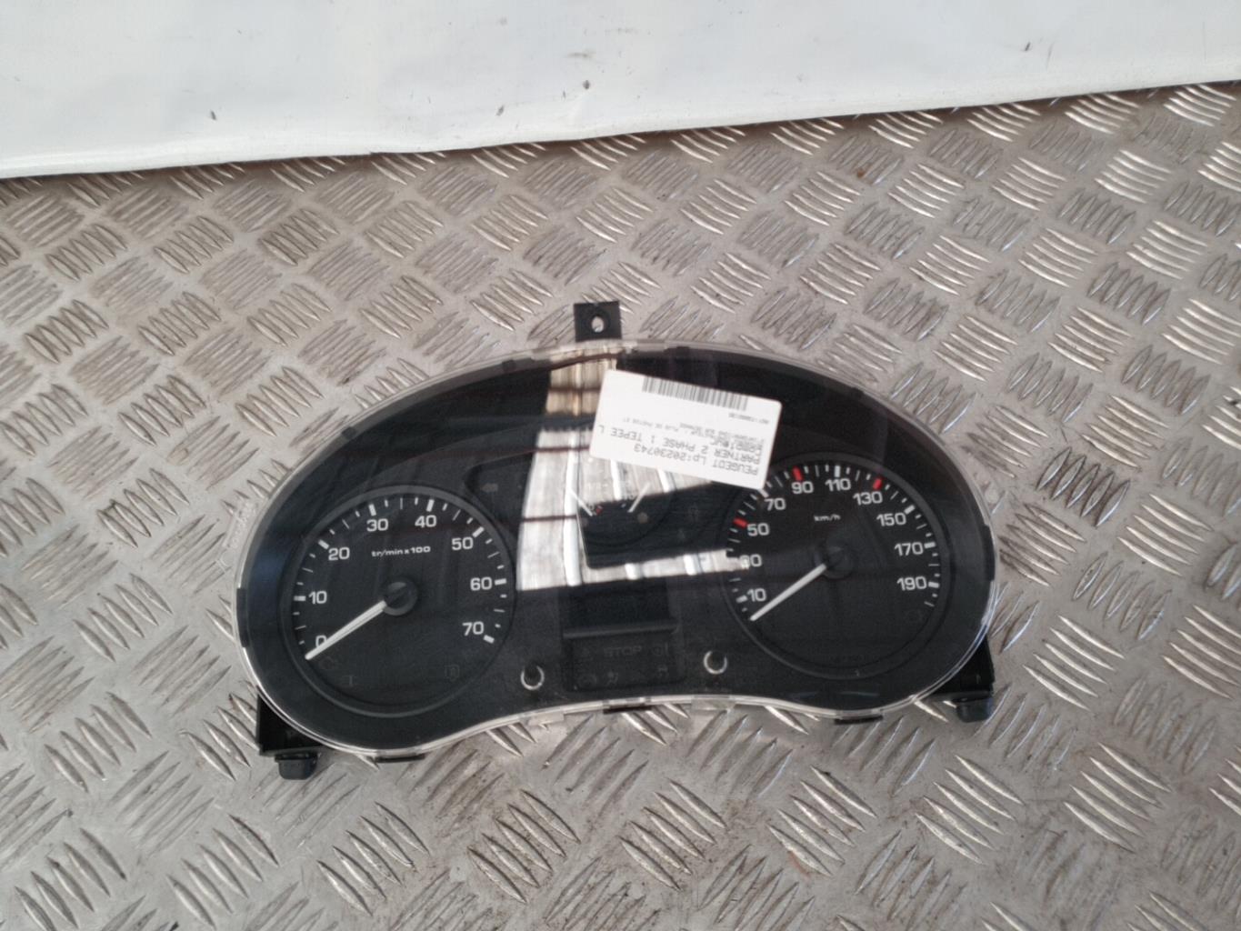 Compteur PEUGEOT PARTNER 2 PHASE 1 Diesel - 1