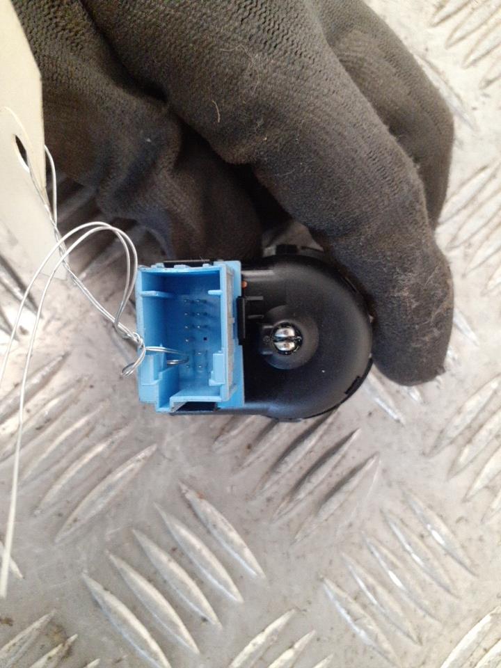 Commande retroviseurs CITROEN C3 1 PHASE 1 Essence - 1