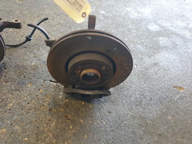 Moyeu avant gauche RENAULT CLIO 3 PHASE 1 BREAK Diesel - 1