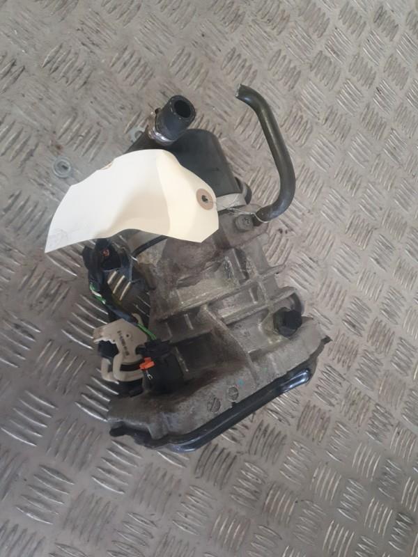 Pompe de direction CITROEN C5 2 Diesel - 1