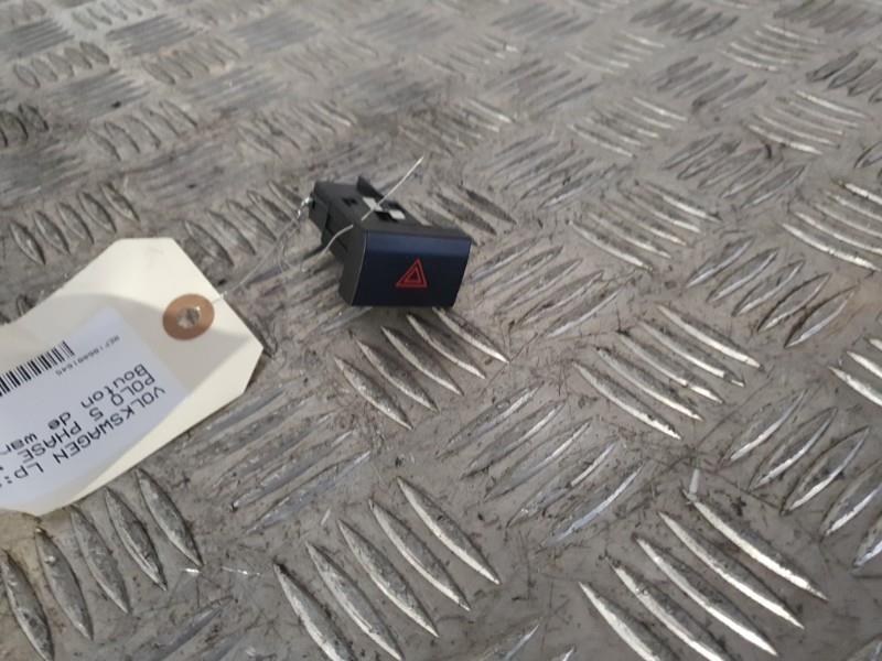 Bouton de warning VOLKSWAGEN POLO 5 PHASE 1 Diesel - 1
