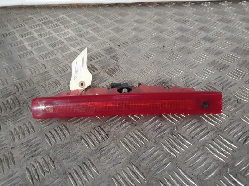 Feu arriere stop central RENAULT CLIO 3 PHASE 1 Essence - 1