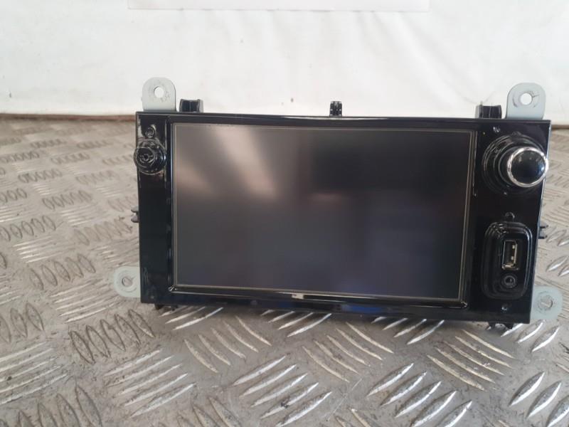 Ecran GPS RENAULT CLIO 4 PHASE 1 BREAK Essence - 1